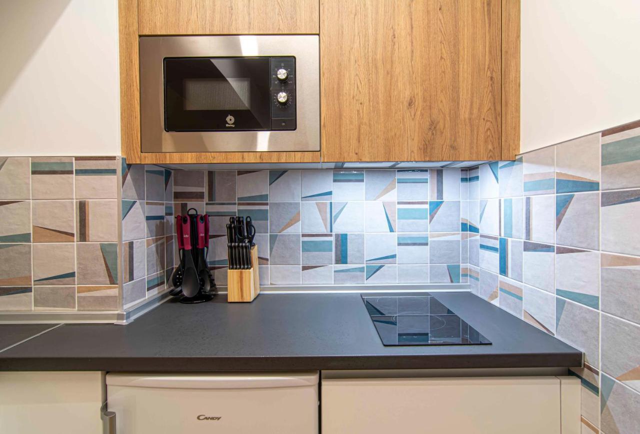מאלגה Apartamentos 1 Abril מראה חיצוני תמונה