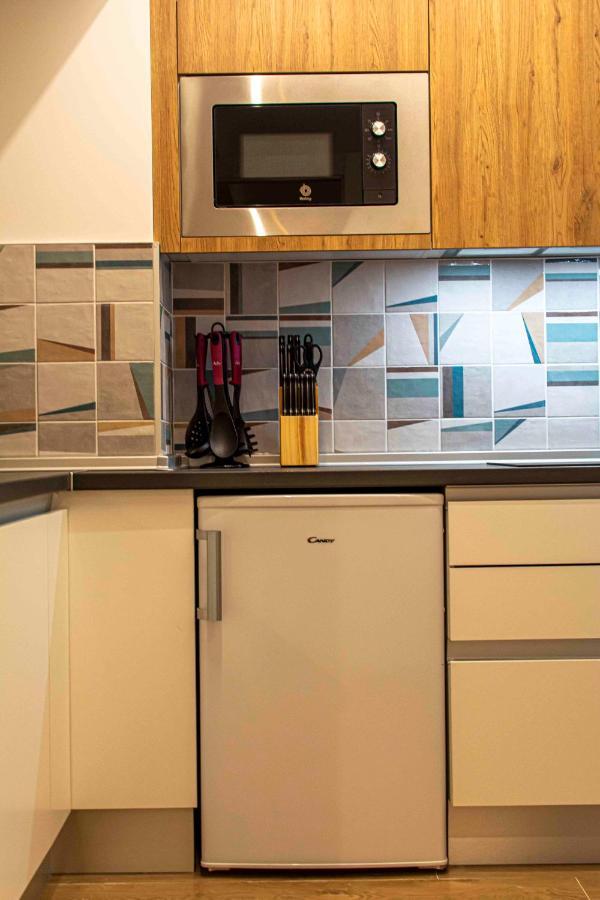 מאלגה Apartamentos 1 Abril מראה חיצוני תמונה