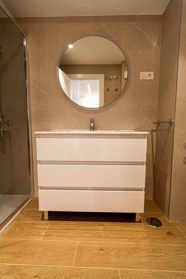 מאלגה Apartamentos 1 Abril מראה חיצוני תמונה