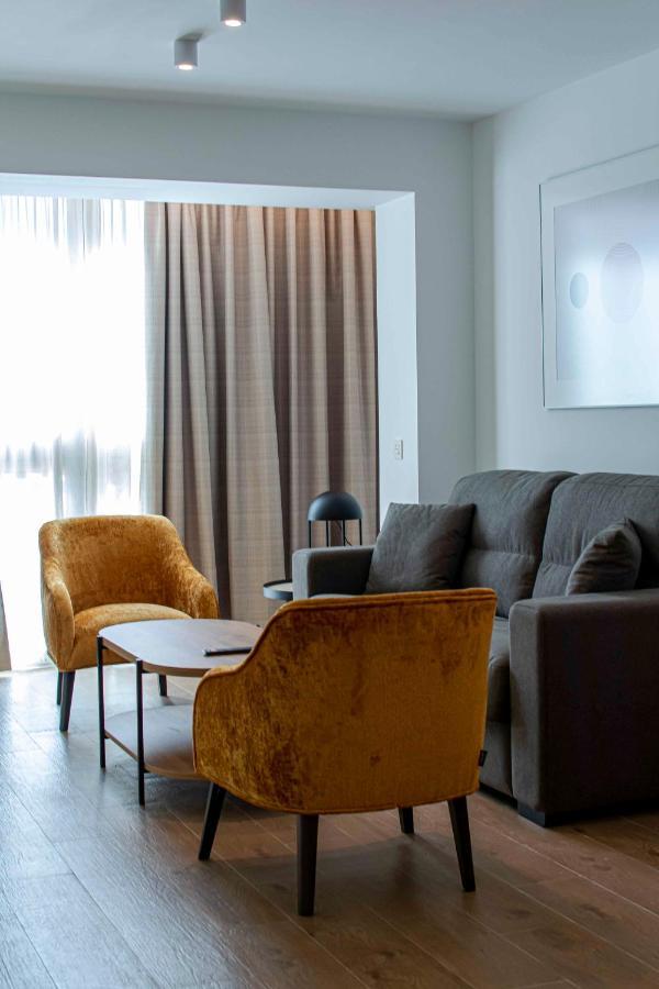 מאלגה Apartamentos 1 Abril מראה חיצוני תמונה