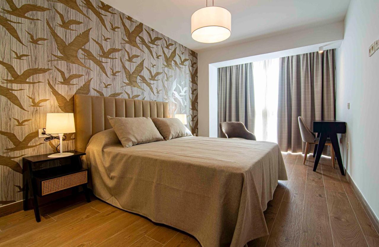 מאלגה Apartamentos 1 Abril מראה חיצוני תמונה